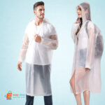 معطف مطر خفيف شفاف