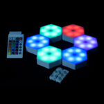 لمبة سداسي ملون